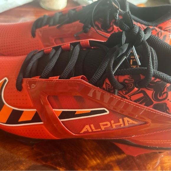 ๐๐Nike Red and Black Alpha football Cleats ๐๐ - Picture 2 of 6